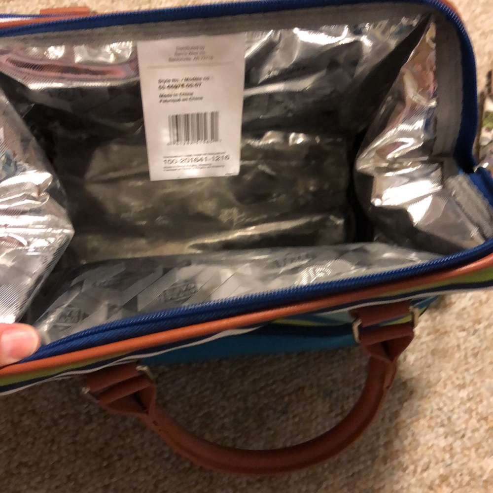 Lunch box - Picture 2 of 3